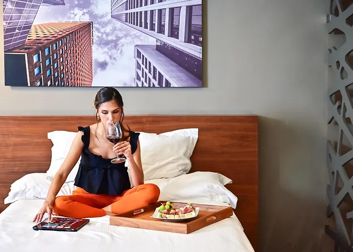 Krystal Grand Insurgentes Hotel 5*