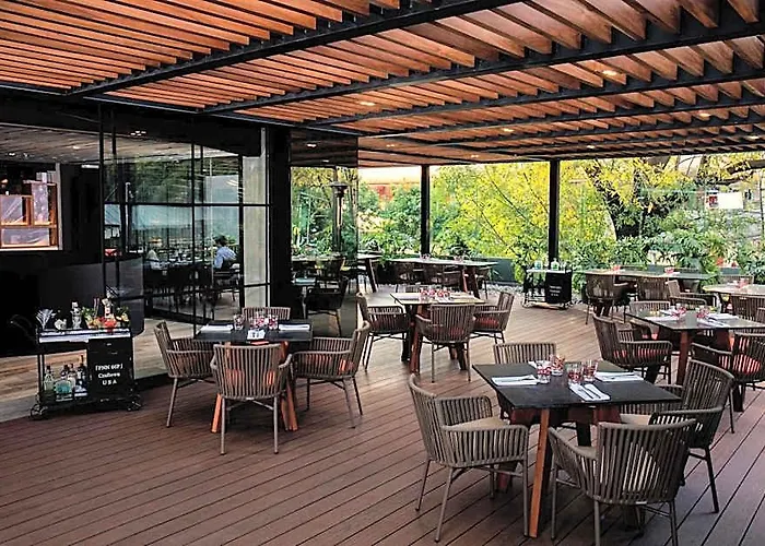 Hotel Krystal Grand Insurgentes 5*